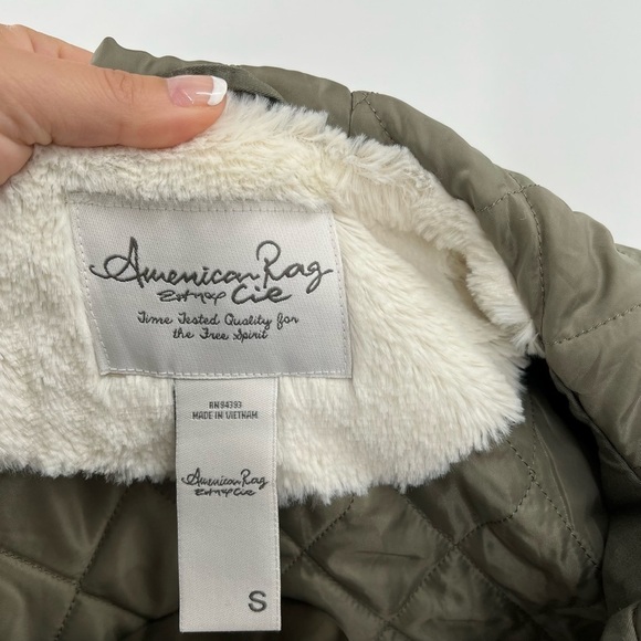 Coat American Rag Army Green Faux Hood Coat Ladies Small - Picture 4 of 5